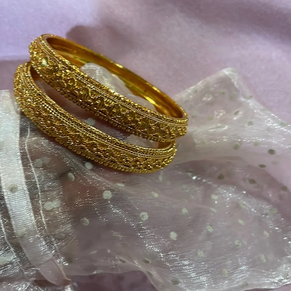 Bangles new - Picture 1 of 2